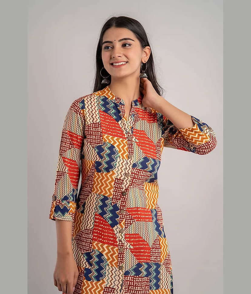 MAUKA - Multicolor Rayon Women's Front Slit Kurti ( Pack of 1 ) view 2