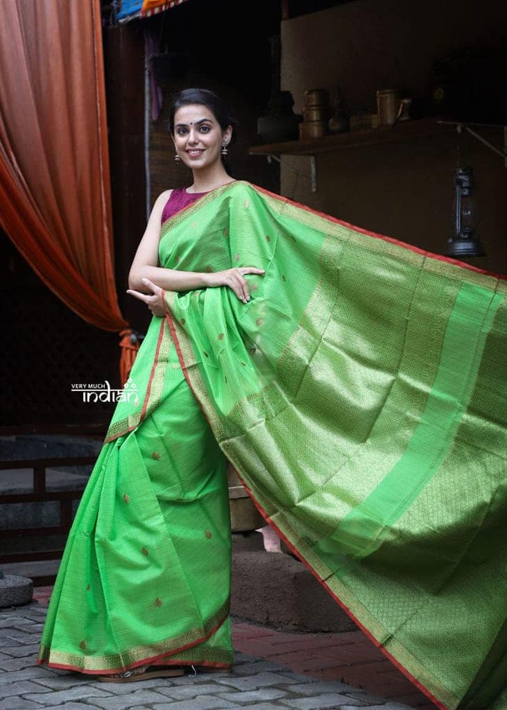 Utsaav ~ Banarasi Pure Cotton Silk Chanderi Handloom in Perfect Fresh Green with Subtle Zari view 3