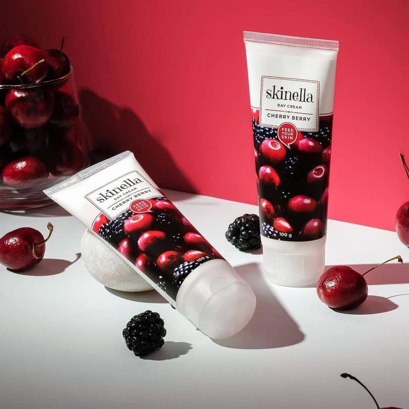 Skinella Day Cream, Cherry Berry instant booster 100gm view 5