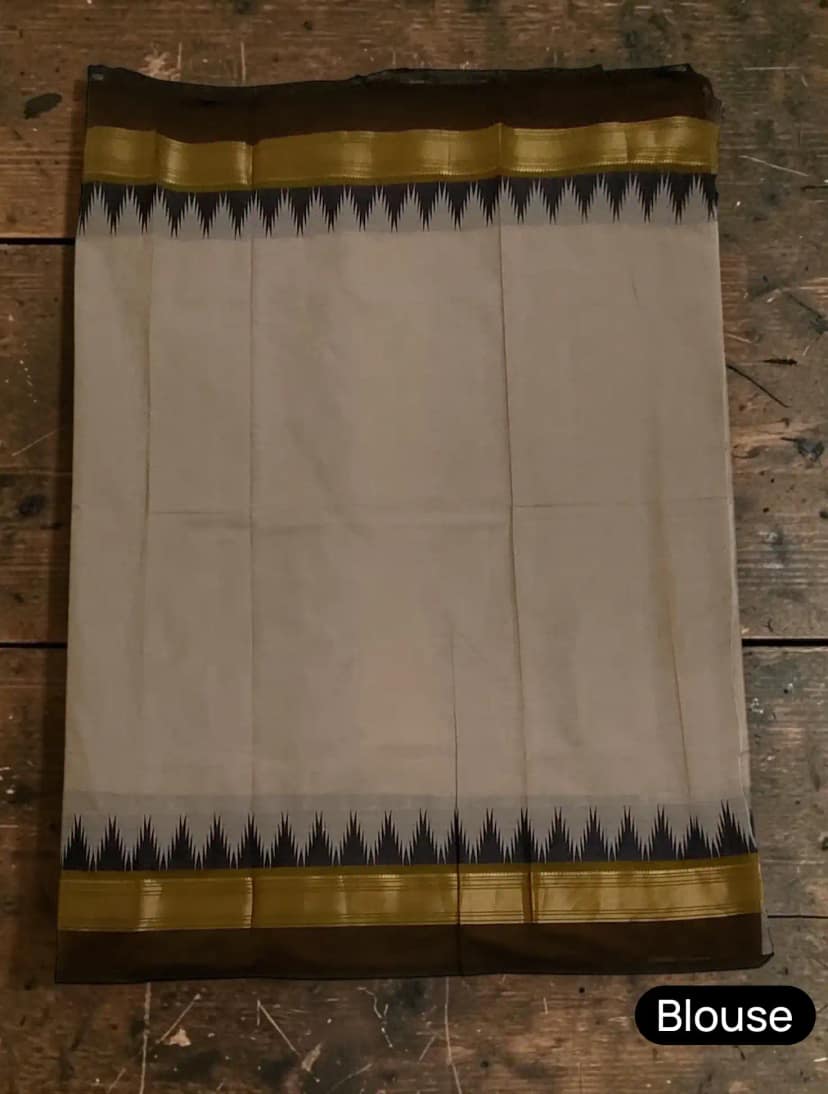 Cream Handloom Cotton Kanchipuram Saree with Golden Temple Border view 5