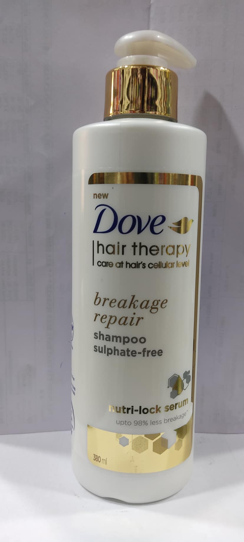 Dove Hair therapy Breakage Sulphate-free Shampoo Nutri-lock seru Upto 98% less breakd