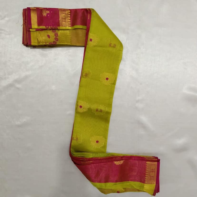 Silk Cotton Saree with Blouse view 3