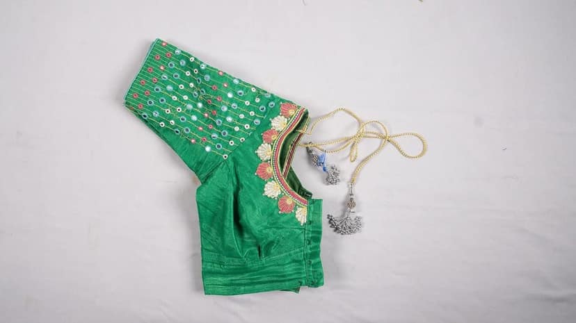 Designer blouse view 3