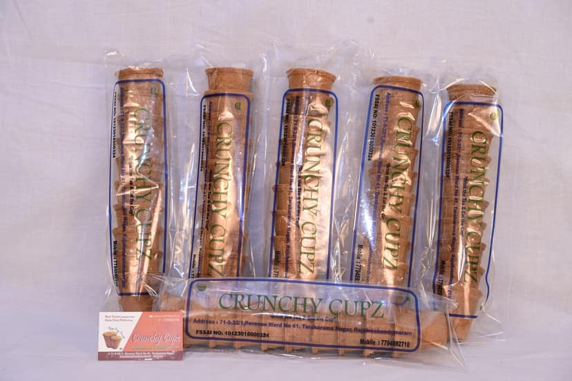 "Mini Ice Cream Cone Cups view 3