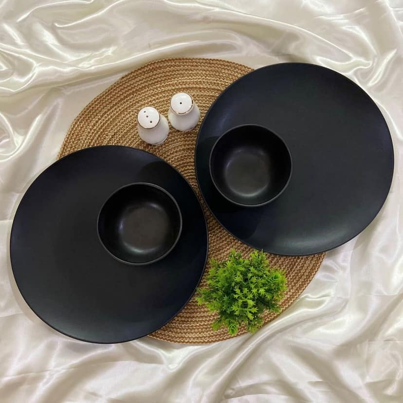 Ceramic Dining Combo Studio Collection- Matte Black Ceramic 10.2Inchs Dinner Plates and Bowls- Set of 4