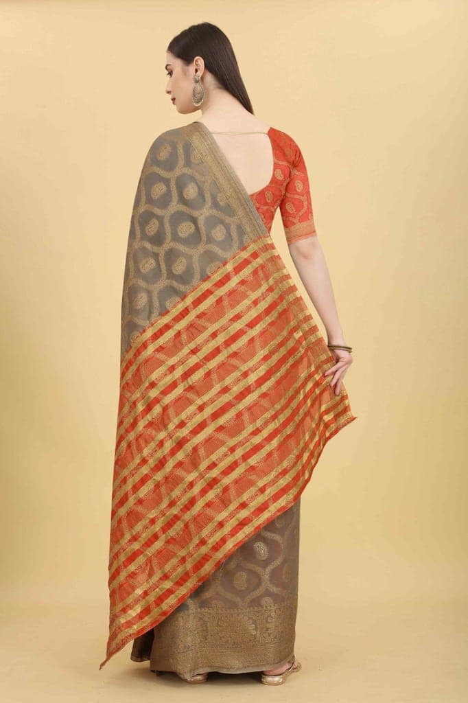 Women's Floral Cotton blend Saree With Blouse Piece view 4