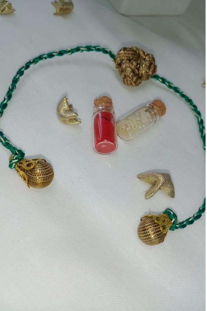 Pavitra Ganth Rakhi view 5