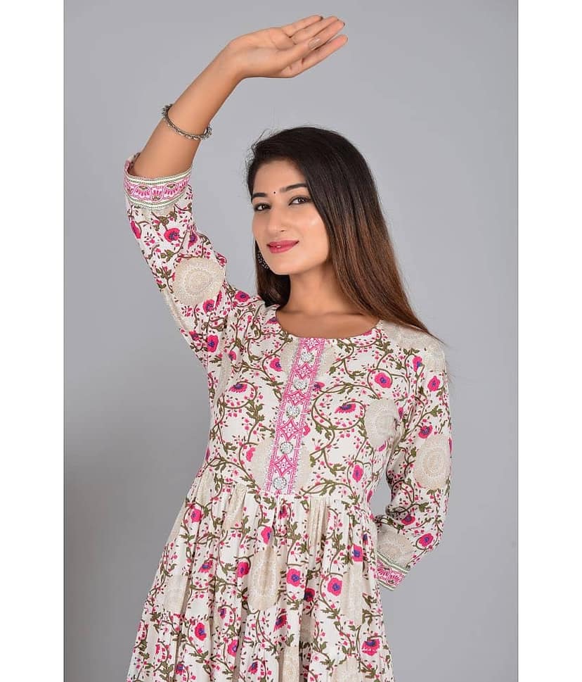 Smien Rayon Printed Anarkali Women's Kurti - Pink ( Pack of 1 ) view 2
