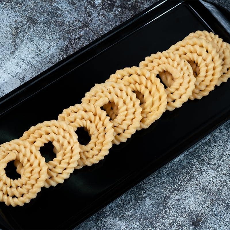 CRUNCHIZZ Snacks - Buy 3 Get 1 FREE Offers - Authentic Kerala Style GHEE MURUKKU (Butter Chakli) I Traditional South Indian Recipe I No Artificial Additives or Preservatives I Crunchy & Crispy I 200 Grams x 4 Packs I view 3
