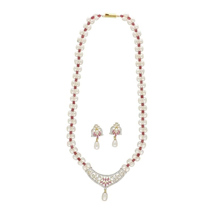 Belinha Pearl Necklace Set view 3