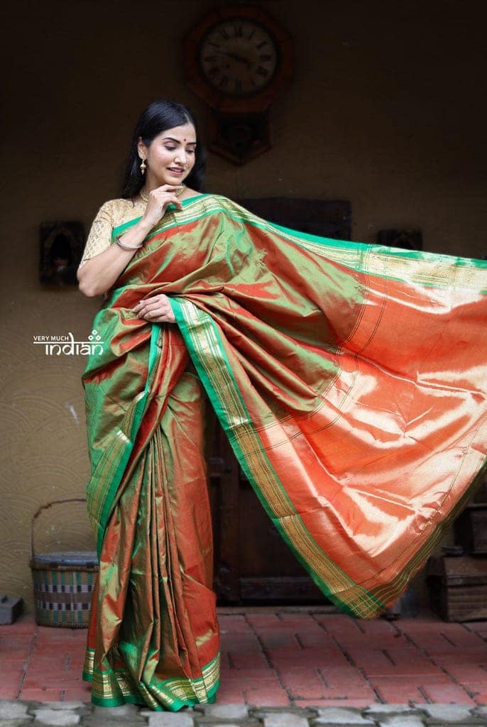 Utsaav ~ Traditional Handloom Pure Silk Jijamata Paithani in Dual Tone Green and Red view 2