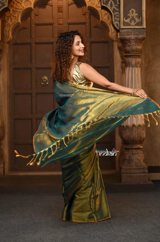 Parampara ~ Exclusive Handloom Pure Tissue Cotton Saree in Green Gold view 4