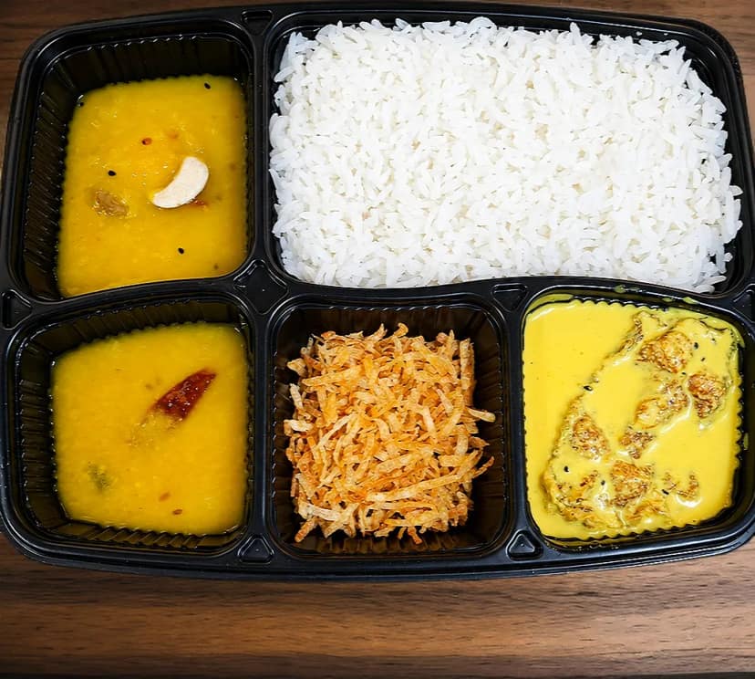 Shorshe Katla Thali