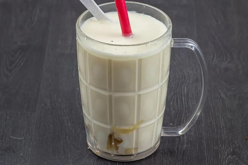 Banana lassi