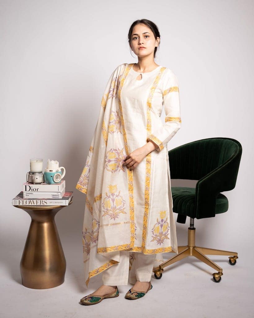 White Chanderi Kurta Set with Pearl Accents by Aagaaz Jaipur view 3