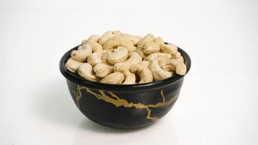 Plain Cashews200g view 4
