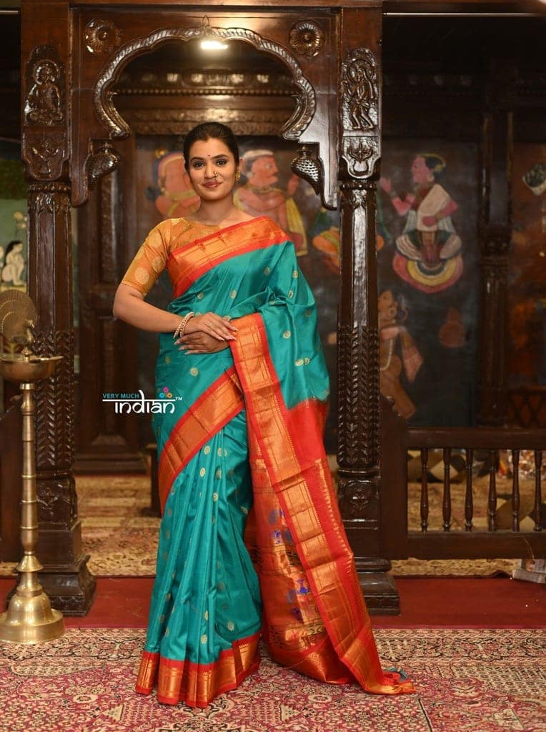 Rajsi ~ Authentic Pure Silk Handloom Maharani Paithani - Blue Green view 2