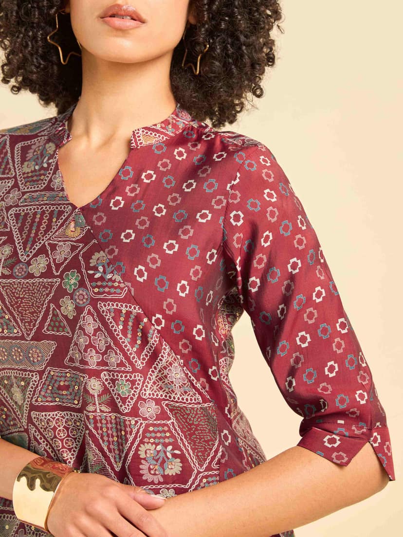 Meroon Modal Chanderi Side Panel Printed Kurti view 2