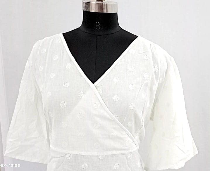 NV92367/F001-004-Classic Comfort: White Full Sleeve Pure Cotton Crop Top view 3