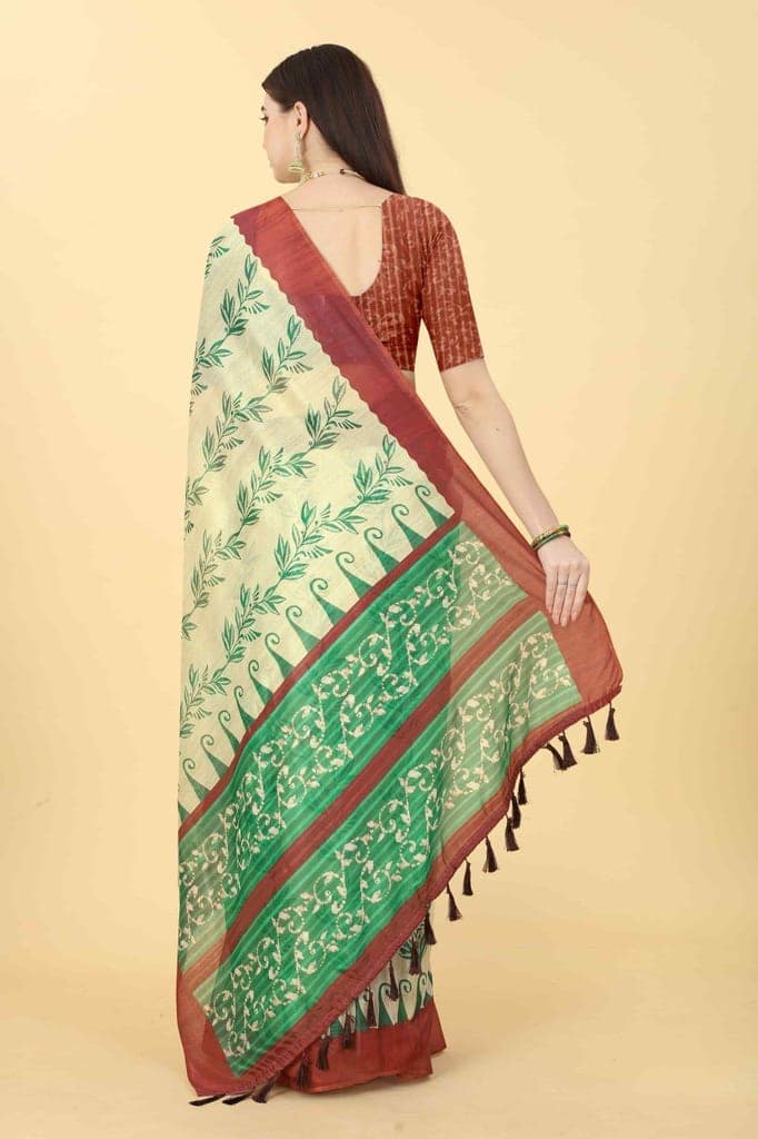 Women's Floral Digital Printed Saree view 3