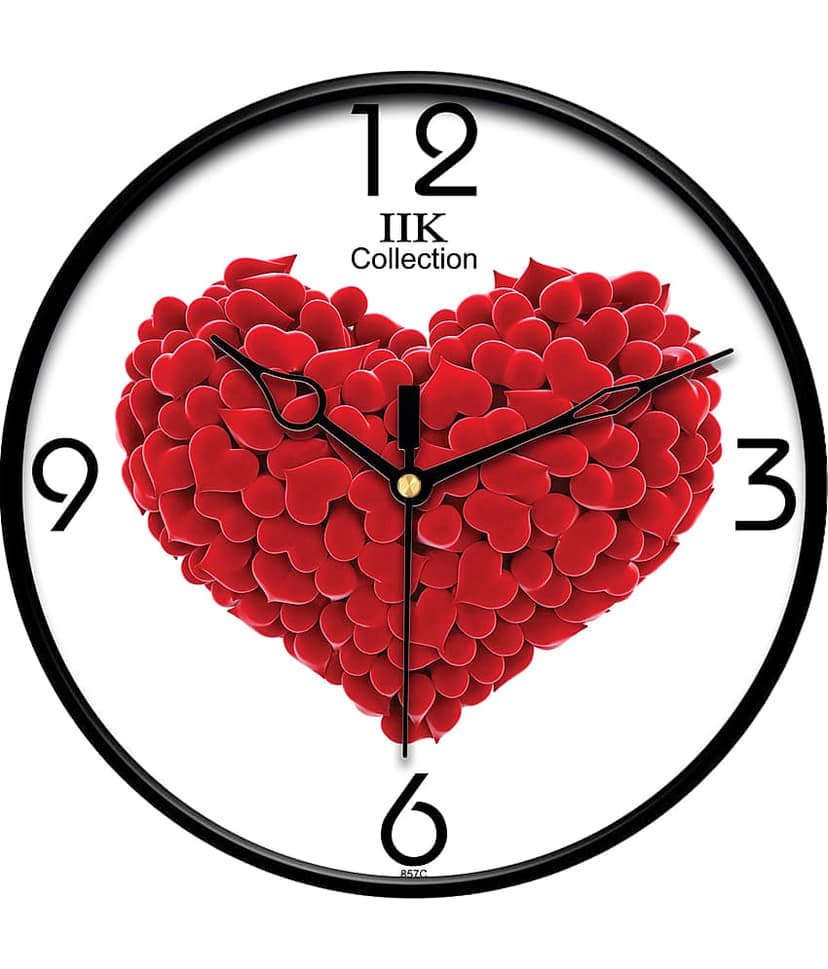 IIK COLLECTION - Circular Analog Wall Clock