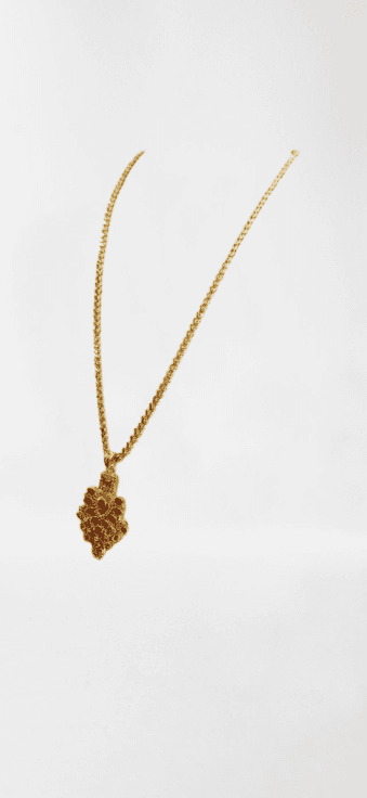 Ruby and Green Stones chain model