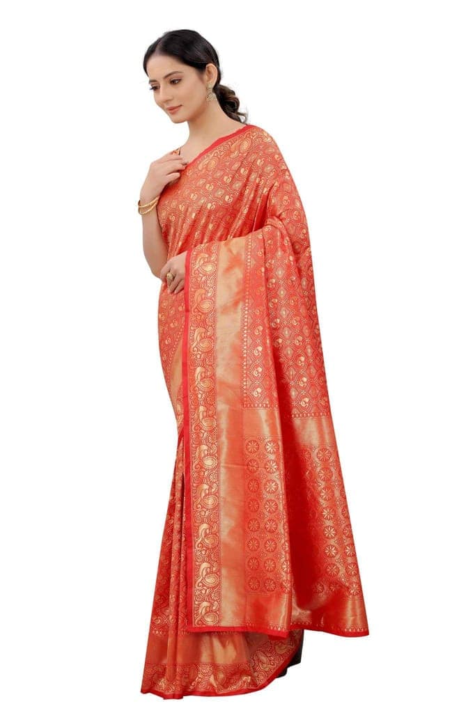 Women's Banarasi Zari Woven Design Saree With Unstiched Blouse Piece view 3