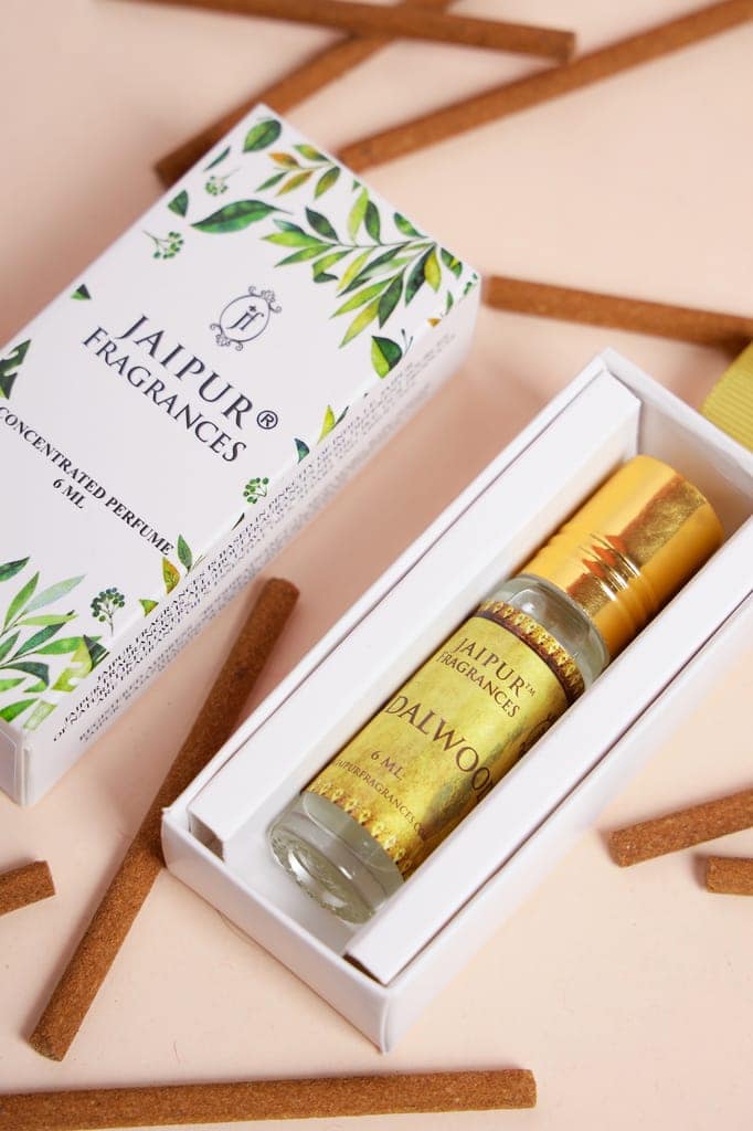 Sandalwood Fragrance / Attar view 4