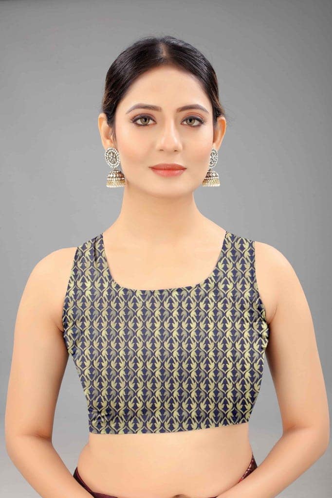 Women's Banarasi Silk Woven Design Navy Blue Saree view 5