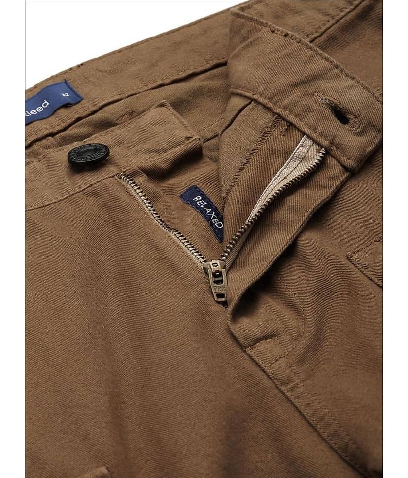 Bene Kleed Men Solid Relaxed Fit Cotton Cargos Trousers view 2