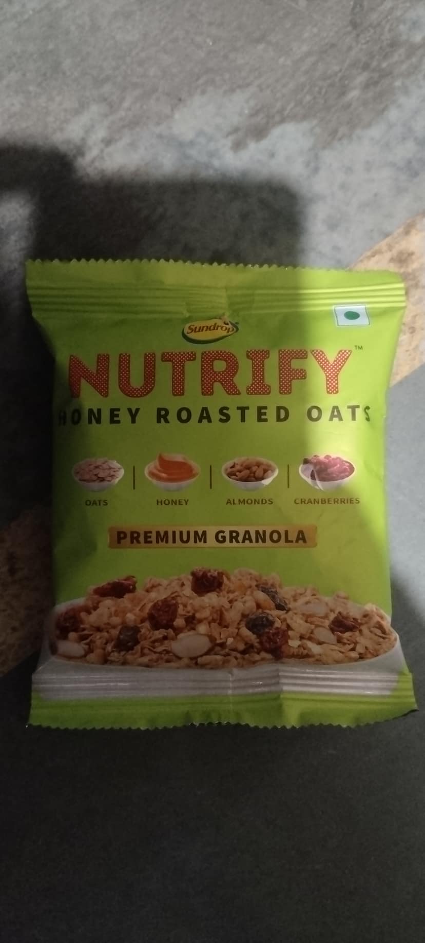 Sundrop nutrify honey roasted Oats premium granola