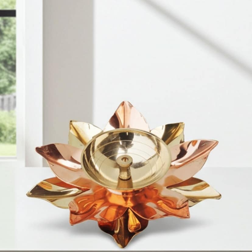 Brass & Copper Deepak, Oil Lamp - Dual Metal Deepak for Puja D?cor, Height : 1.5 Inch (ZMAS124 A)