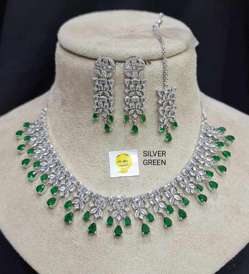 Trandy high-quality American diamond necklace