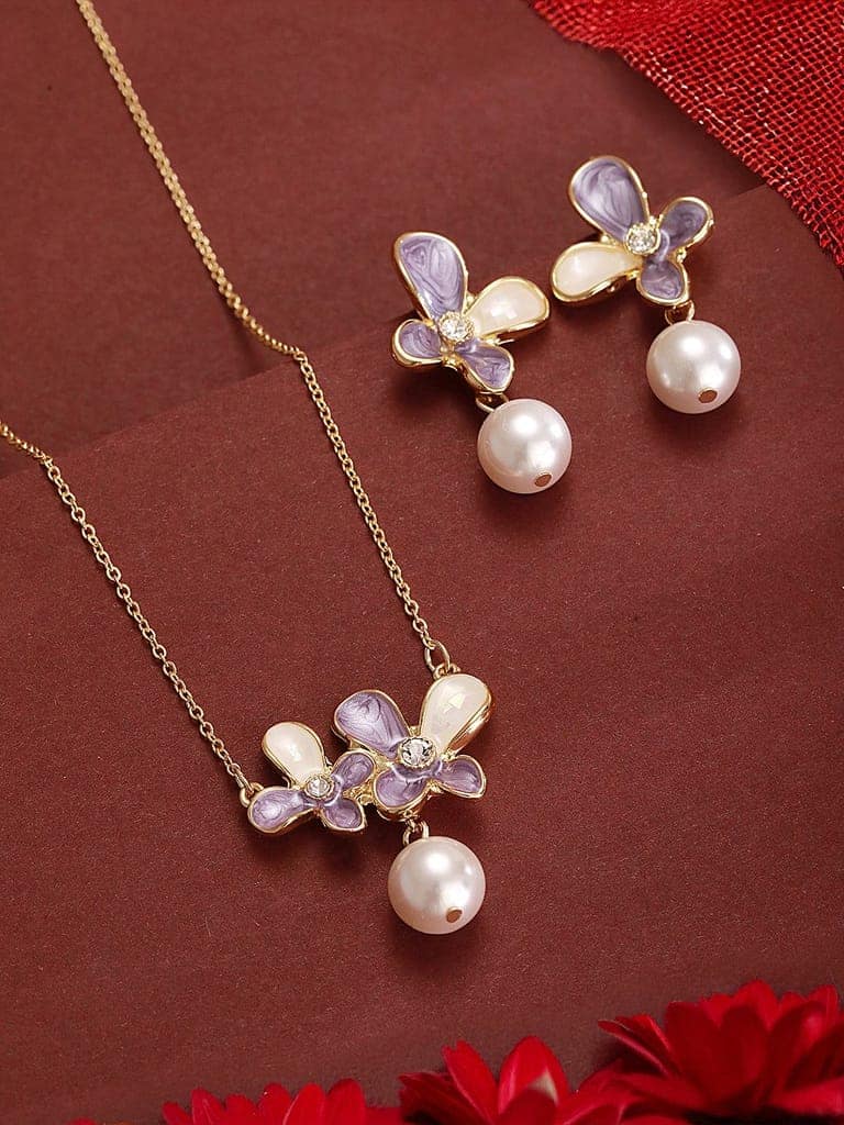 Floral Butterfly Pearl Pendant Necklace & Earrings Set