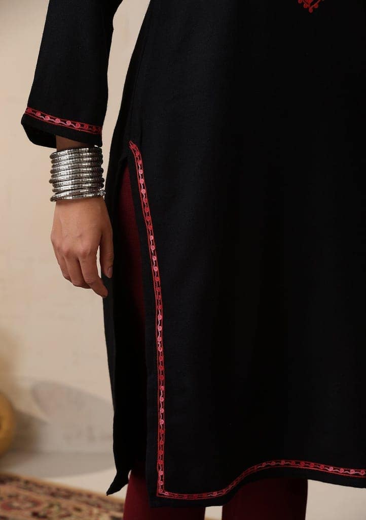 HOC Crafts Aari Embroidered Woollen Solid Women's Long Kurta - Black view 6