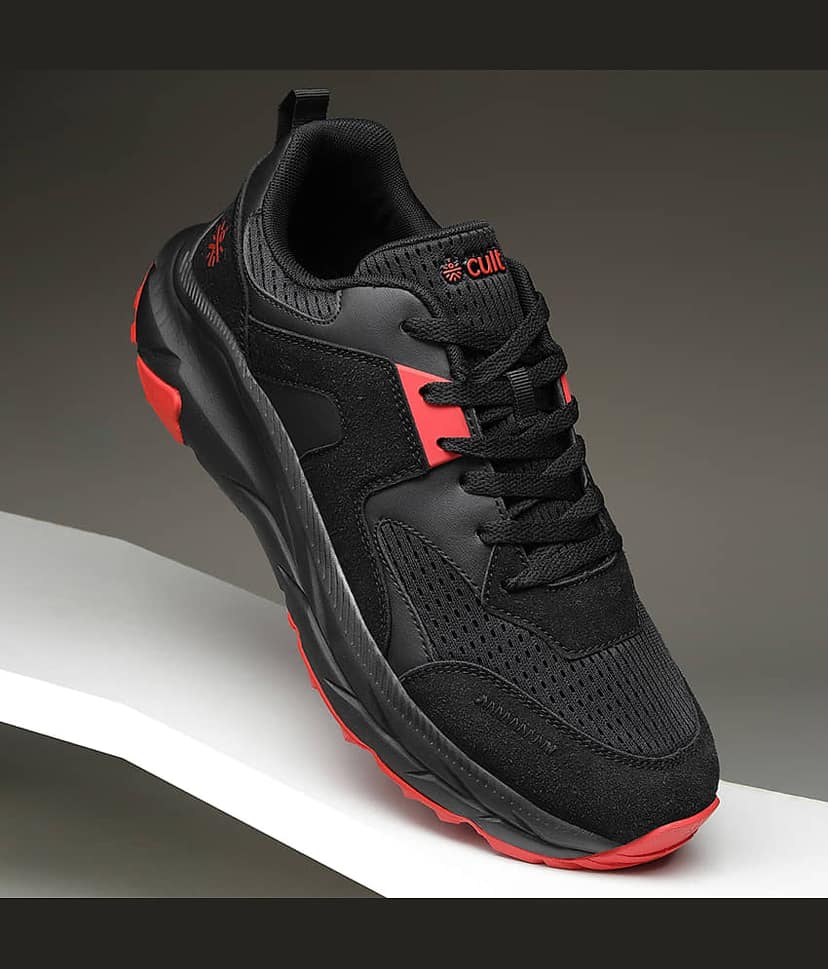 Cult Aerolume Black Hiking Shoes