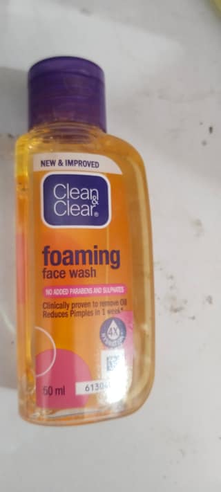 Clean clear foaming facewash