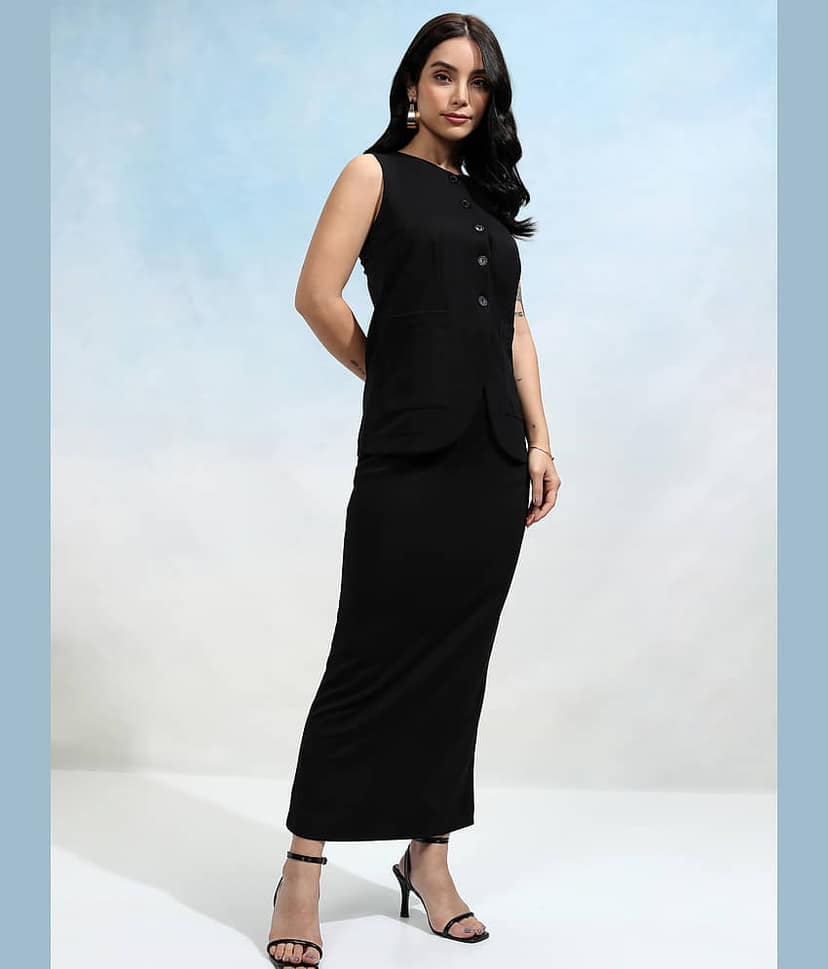Tokyo Talkies Women Solid Top With Skirt Co-Ord Set ( Black ) view 6