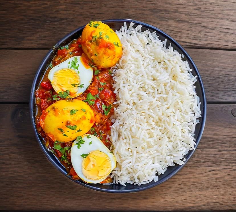 Egg curry meal