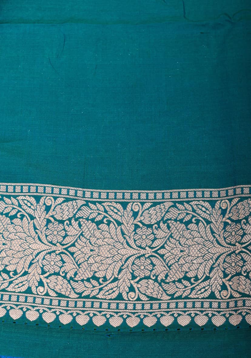 Peacock Dual Tone Authentic Banarasi Floral Jaal Katan Silk Saree with Zari Border | SILK MARK CERTIFIED view 9