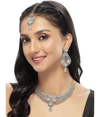 Sukkhi Silver Alloy Necklace Set ( Pack of 1 )
