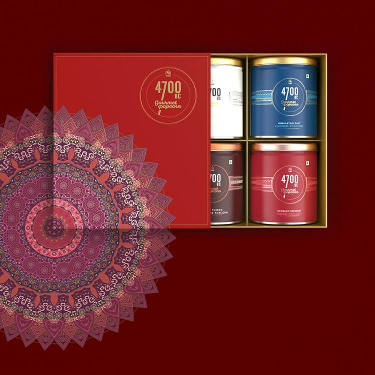4700BC Gourmet Popcorn, Festive Gift Box, 440g, (4 Tins: 1 Hawaiian Barbeque Cheese, 1 Himalayan Salt Caramel, 1 Nutty Tuxedo Chocolate and 1 Mocha Walnut Chocolate)