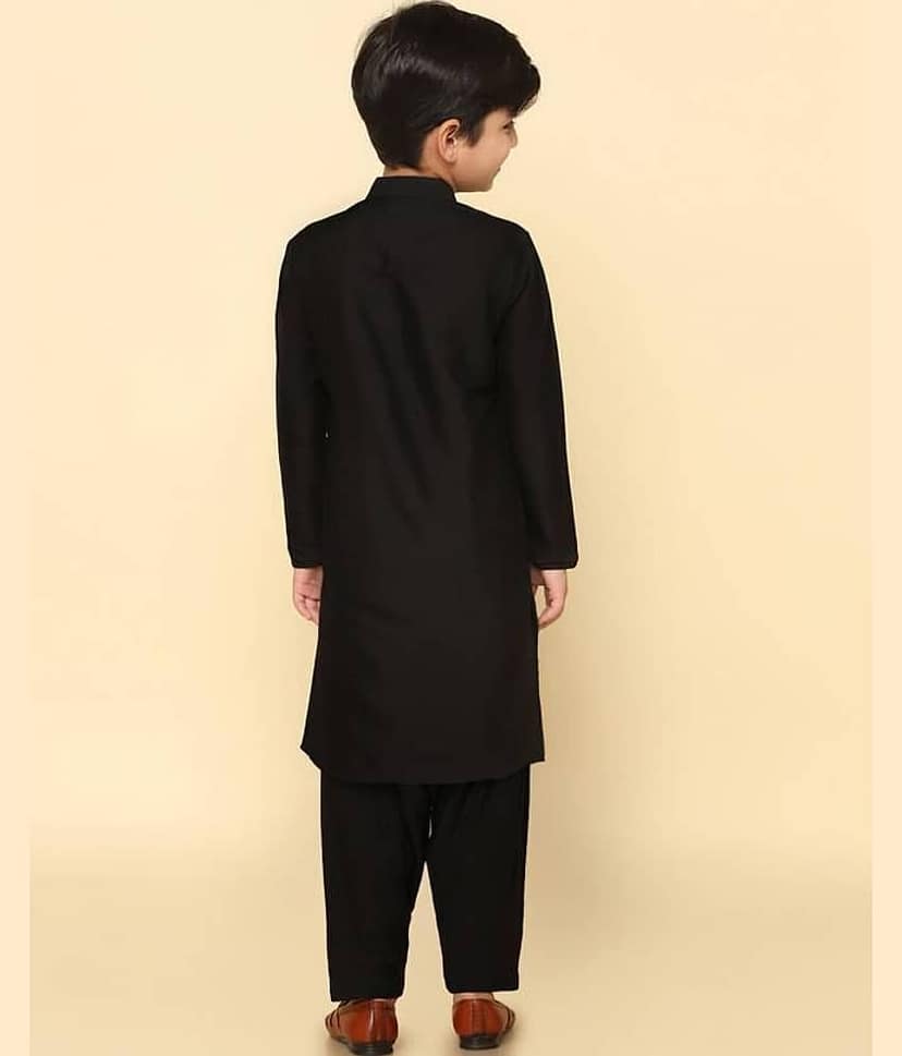hrr Boys Cotton Blend Solid - Pattern Kurta Pyjama Set ( Black , Pack of 1 ) view 2