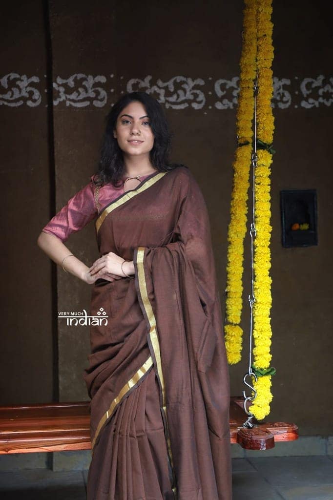 Pure Cotton Handloom Sarees with Intricate Borders~ brown view 3