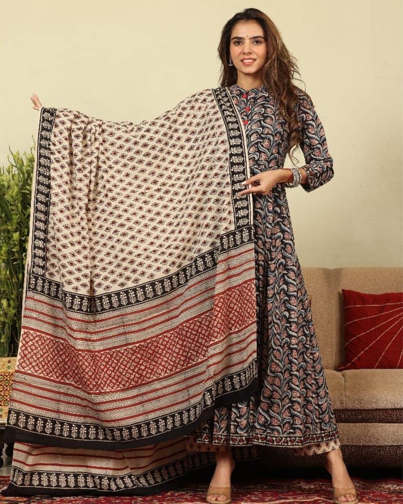 Anarakali Kurti Set Black Color Bagru Handblock print with Mulmul Dupatta-7134 view 5