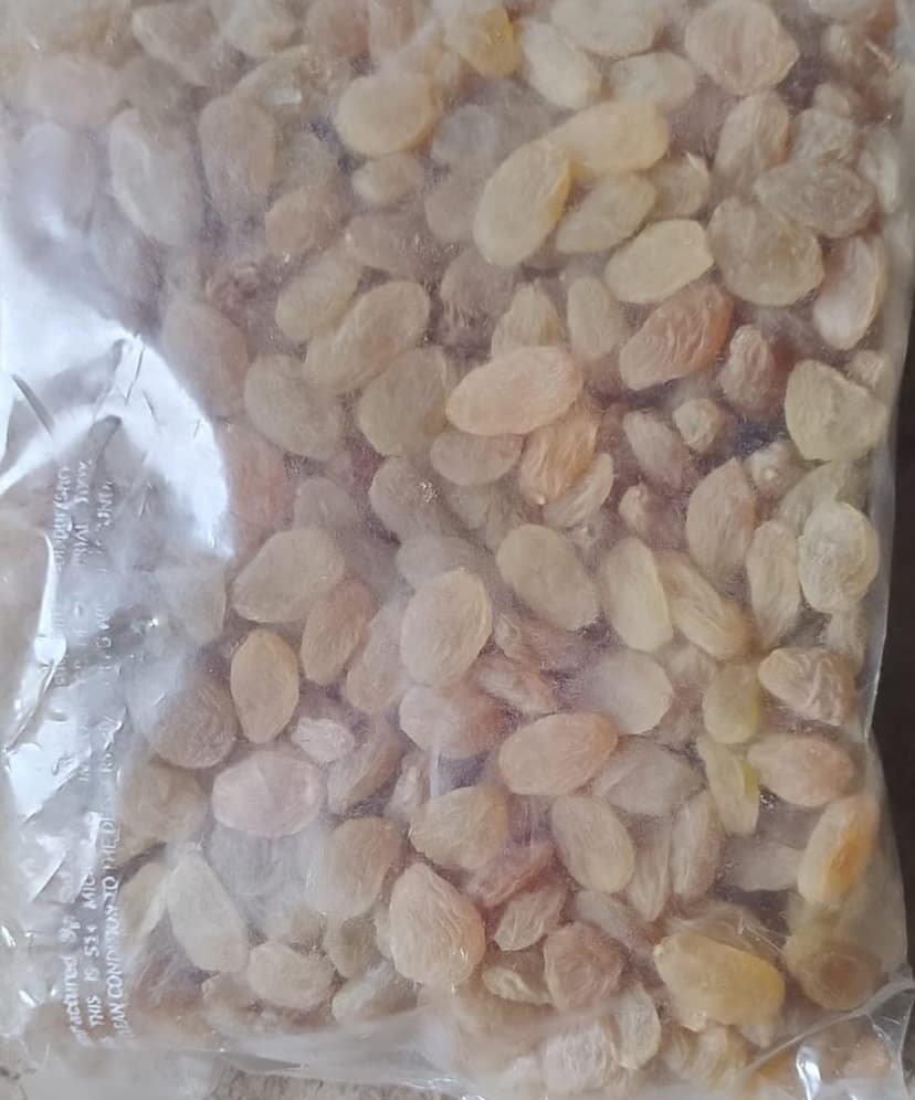 Karmayogi Kishmish - Premium Dried Grapes (Raisins) - Healthy Snack view 2