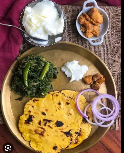 Aloo methi aur missi roti(3pcs)
