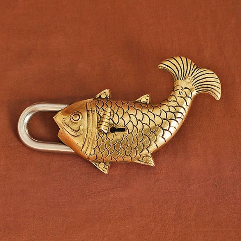 Brass Showpiece & Working Fish Shape Lock (BSMAS1486 A) view 3