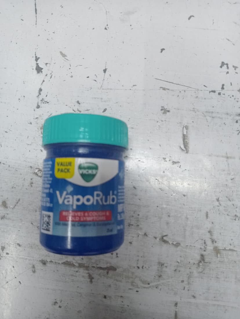 vicks Vaporub Relieves 6 cough & Cold symptoms