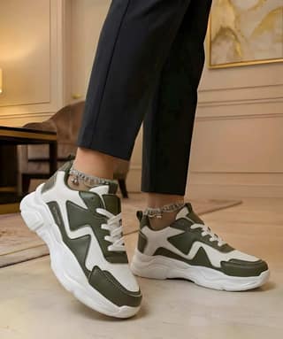 WUGO Women Fashion Sneakers | Stylish Casual & Sports Shoes | Lightweight Comfortable Lace-Up Walking Shoes for Daily Wear, Travel, Gym & Outdoor Activities